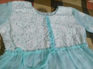 Elegant Blue Embroidered Kurta