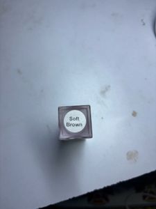 Blur Lip Gloss (soft brown )