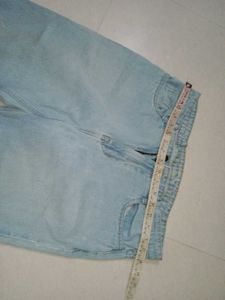 Mid Rise Baggy Jeans