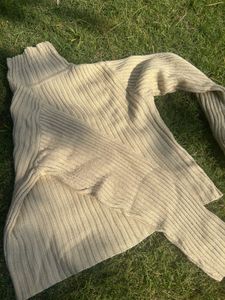 Cozy Turtleneck Sweaters (black and beige 2 p