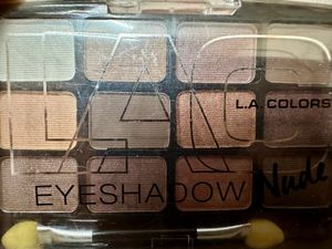 Price Drop‼️L.A. Colors Nude Eyeshadow Palette