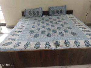 Paisley Print Cotton Double Bed Blue Bedsheet