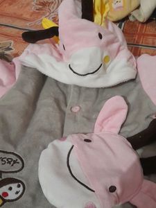 Woolen Baby Suit Ladka Ladki Dono Pehan Sakte Hein