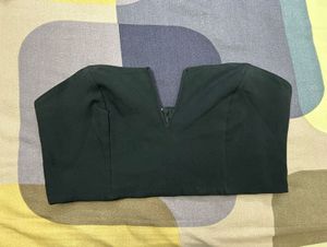 Black Strapless V-Neck Top