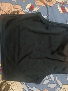 Black Graphic Crop Top