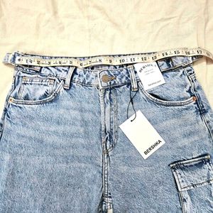 Light Wash Cargo Jeans ( with adjustable belt)