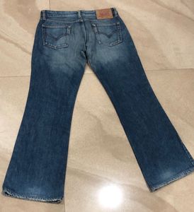 Bootcut Levi Jeans