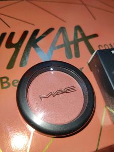 Mac Blush Peachykeen