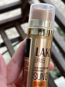Lakme Sun Expert 1% Nia-VIT C Sunscreen, SPF 50 PA