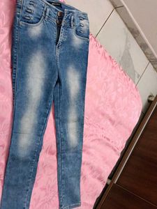 High Waisted Jeans