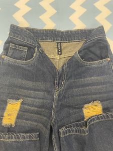 Distressed Wide Leg Jeans
