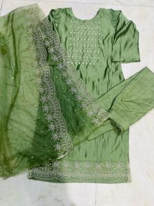 Pakistani Suit Set