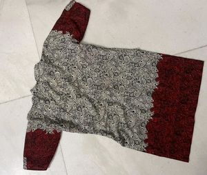 Red And White Motif Printed Kurta