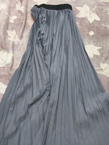 Pleated Midi Skirt
