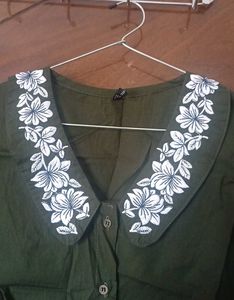 Floral Collar Olive Green Top