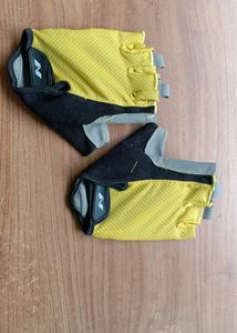 Nivia Gym Gloves Python