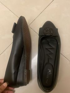 Ladies Closed Toe, Bellies, Black