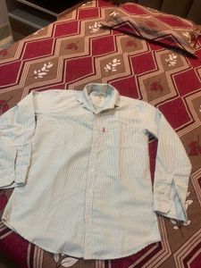 LEVIS New Shirt🌸🦋🎀