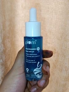 Plum Niacinamide Face Serum