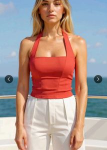 Red helter neck fitted crop top ❤️