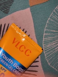 VLCC 3D Youth Boost Sunscreen
