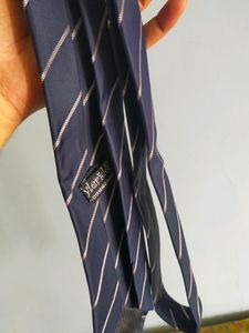 New Condition Unisex Tie