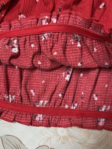 H&amp;M Red Floral Crop Top