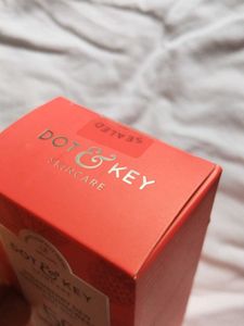 Dot &amp; Key Sunscreen SPF 50 ✨💖Sealed pack✨💖