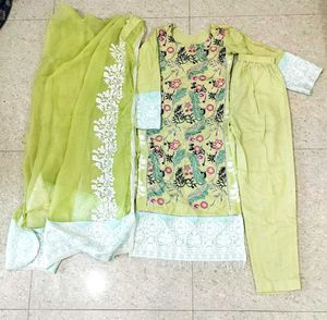 Pakistani Suit Set For Women