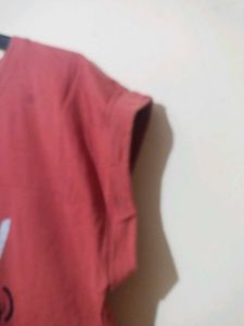 Coral &#34;V Busy&#34; Graphic Tee