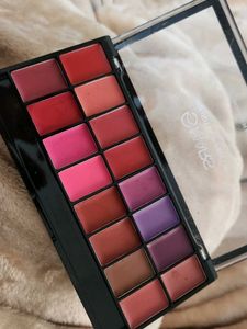 Mars Infinity Lip Palette