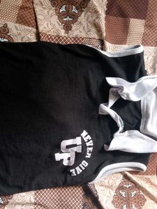 Cool Black Sleeveless Tee