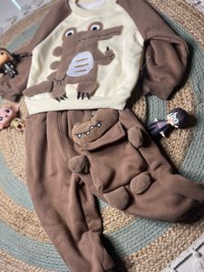 Sweatshirt With Jogger Set