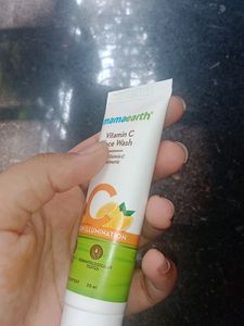 Mama earth Vitamin C Facewash