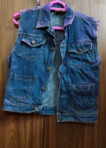 Half Sleeves Denim Jacket 🧥