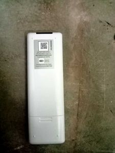 LLOYD AC REMOTE NEW AND ORIGINAL