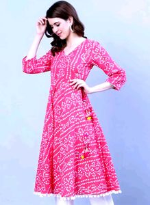 💓 Pink Anarkali Kurta with Side Dori