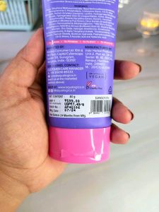 Aqualogica Illuminate Dewy Sunscreen