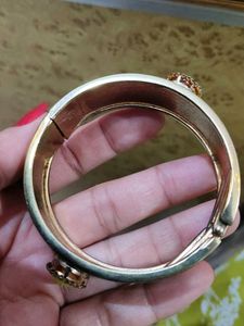 singale braclet for female