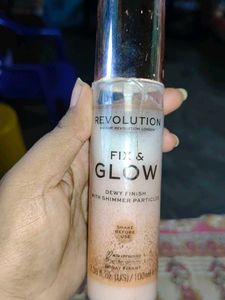 Revolution Fix &amp; Glow Spray