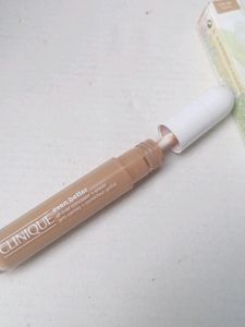 🤯Price Dropped 🎊Clinique Concealer