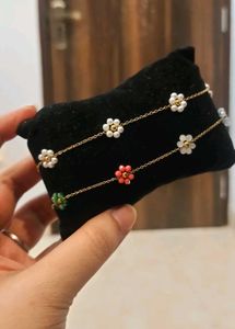 Gold Tone Bangle Set