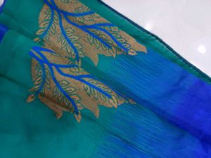 Elegant Blue &amp; Green Saree with unstitched blouse