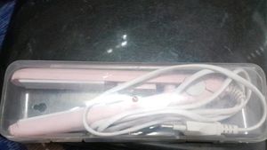 Mini Pink Hair Straightener