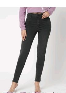 (Tag) Vero Moda Black Jeans