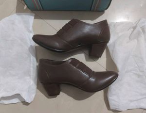 White Lace Bralette And Blocked Mules (Shoe)