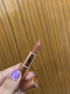 Charlotte Tilbury Kissing Stoned Rose lipstick