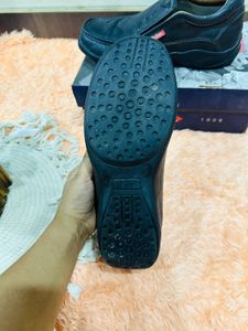 Black Shoes