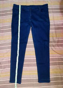 NEW Like TRENDS BRAND Stretchable Jeans 40Size