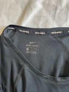 Nike Dri-FIT T-Shirt